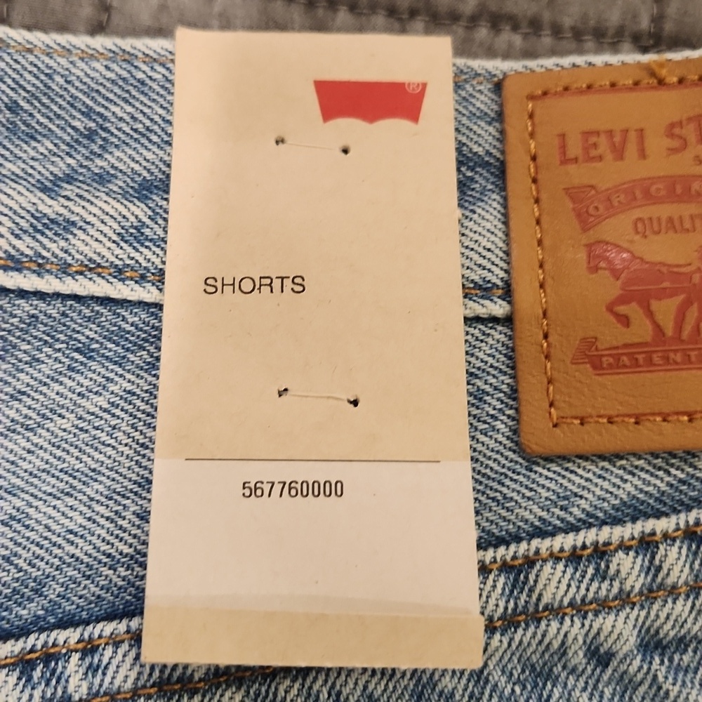 Levi's Light Blue Distressed Jean Shorts Size 32, New With Tags! - Picture 7 of 12